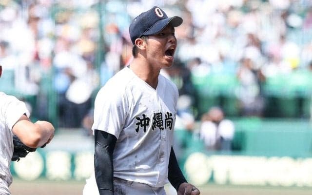 昨夏覇者・沖縄尚学が2年連続12度目の優勝…9回の猛追凌ぐ　エナジックは3年連続決勝で涙