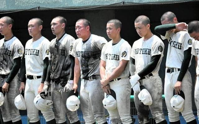報徳学園は明石商に敗退　2年ぶり夏の甲子園ならず　兵庫大会5回戦