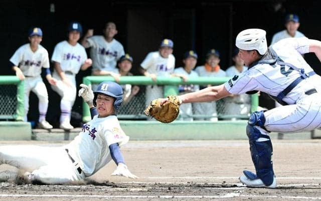 浦和が前回準優勝の昌平と打撃戦を演じる　高校野球埼玉大会5回戦