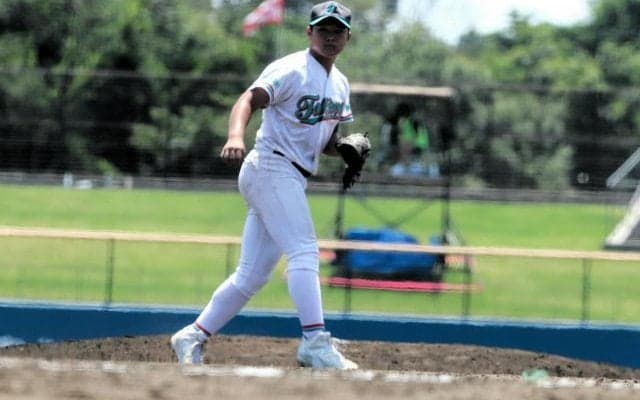 帽子の裏に「仲本魂」、初の甲子園への夢を込めた　常磐大・仲本投手