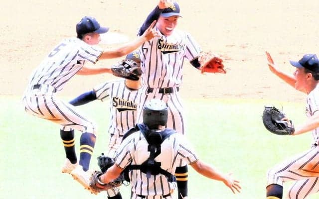 白樺学園、決勝も先行逃げ切り　「持ち味」発揮で2年ぶり甲子園へ