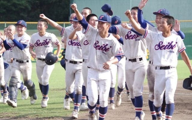 女子野球部が甲子園制覇…スタンドから見つめた男子部員　同じユニも大きな差「今年は俺ら」
