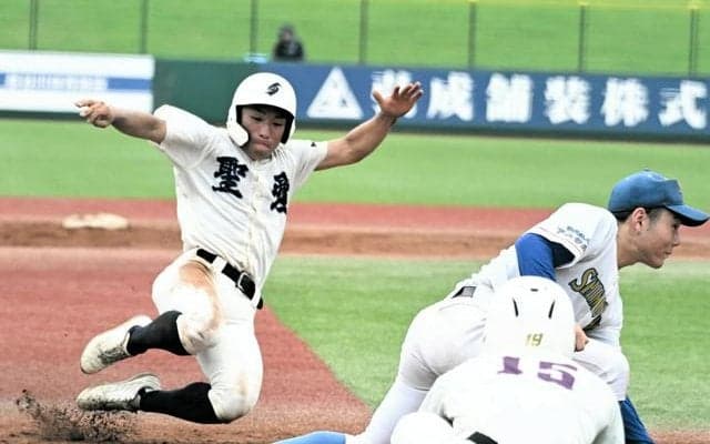 青森山田バッテリーvs.弘前学院聖愛の足に注目　青森大会決勝