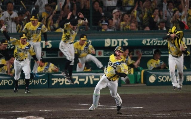 【阪神】「神ドラフト」下位の２人が熱い勝負演じる　ヒーロー高寺望夢が悔しがった２打席