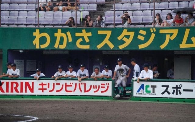 史上最多甲子園出場の龍谷大平安が敗退　ナイン号泣、相手の校歌斉唱中も立ち上がれず　１８年から夏の甲子園遠ざかる　川口監督「最後粘り切れなかった」