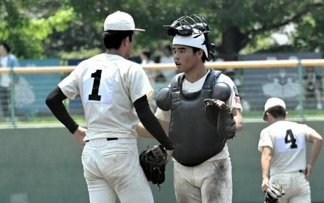 智弁和歌山相手に10年ぶり勝利を　市和歌山・井上捕手がこらえた涙
