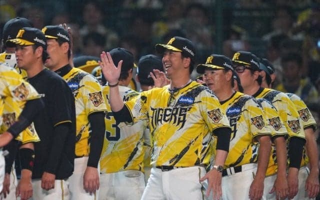 阪神が単独首位に浮上、藤川監督は藤浪の力投を称える　「同じ野球界の人間としては嬉しい」