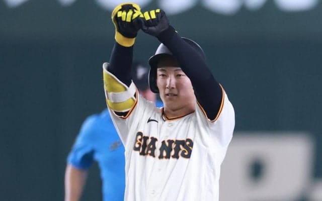 「この先10年は二塁手に困らないんじゃないか」巨人の23歳韋駄天選手に他球団ファンも脱帽　リーグトップタイの25盗塁にリーグ4位の打率　圧巻の.423「走攻守すべてにレベルアップしている」