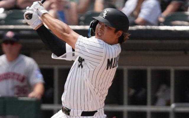 村上宗隆、豪快23号で“大谷超え”…日本人1年目のHR数　3戦ぶり一発で岡本和真に1本差