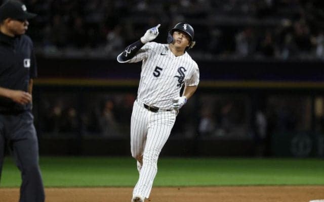 村上宗隆がミラクル連発！延長１１回三塁走者でけん制悪送球誘い再び同点呼ぶ　八回には起死回生の同点２３号ソロ　チームは連敗ストップ