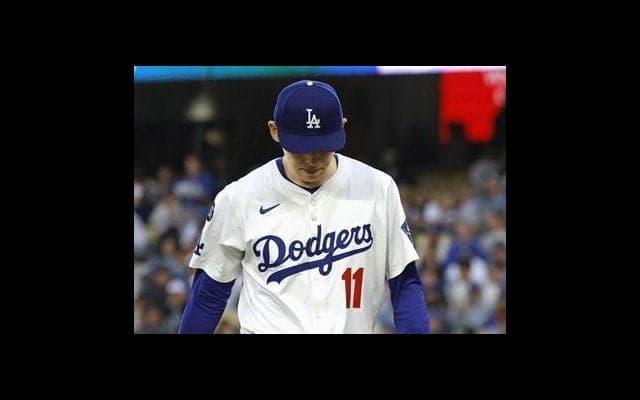 佐々木朗希が大暗転　５回無失点の快投が六回に突如崩れ降板も５勝目！本拠地のスタンドはスタンディングオベーション　ロバーツ監督「けいれんがあった」