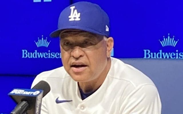 ロバーツ監督、佐々木朗希の後半戦好投の理由を説明「まるで別人。迷いがない。自信に満ちあふれている」　六回乱調を言い訳せずに反省
