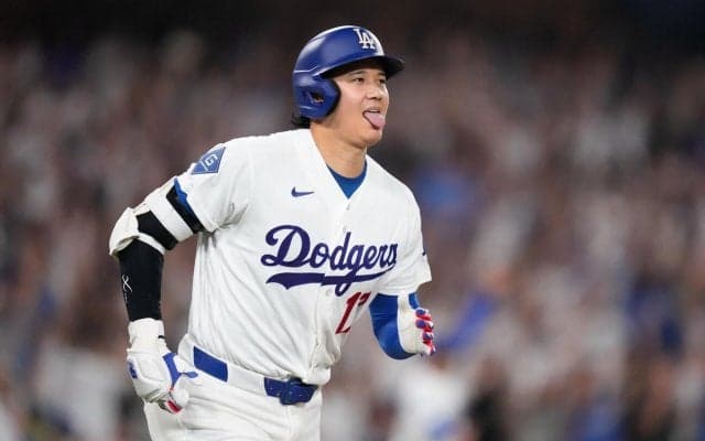 大谷翔平が逆転24号２ラン「見事に捉えましたね」解説者絶賛　相手ベンチから吉田正尚見つめる