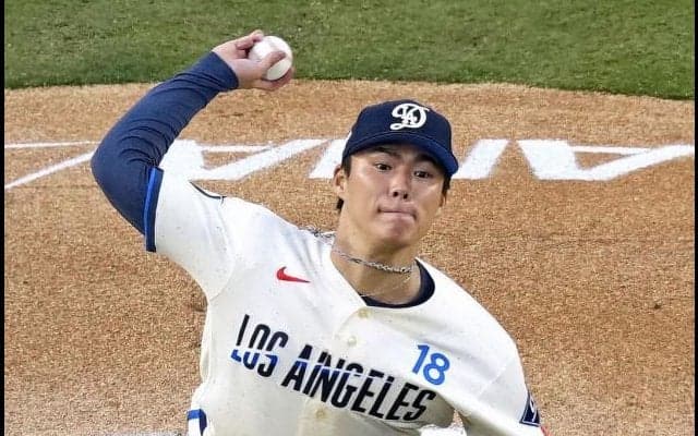 初めて実現の山本由伸ＶＳ吉田正尚　見逃し三振で山本に軍配　マウンドから右手人さし指で打席に向かってあいさつ