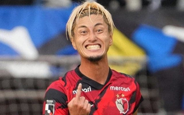 ｢知念を煽ってたのと同じ人？｣鹿島・鈴木優磨、逆転勝利後の超・優等生インタビューが話題！｢試合中とのギャップw｣｢礼儀正しいイケメン」