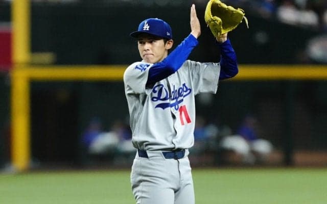 佐々木朗希にまた“疑惑”　明らかに違和感…米メディアも思わず反応「一番面白いネタ」