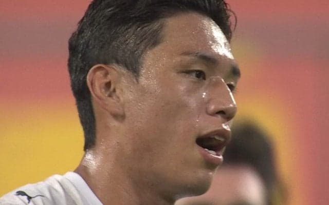 「何やってんだよ」韓国代表FWが主審への“侮辱行為”でダブルイエロー→退場処分に…ファンも「ちょっと擁護できねーわ」