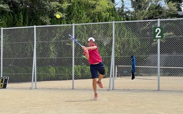 「第46回むさしの村ジュニアテニストーナメントNATSU」の12歳以下・18歳以下男女シングルスの優勝者が決定！