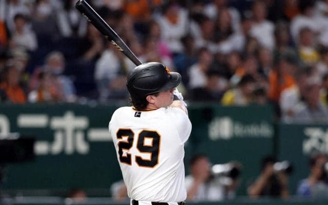 【巨人】ダルベックが虎キラーぶりを発揮「失投は見逃さない意識で」阪神村上相手に３本目アーチ