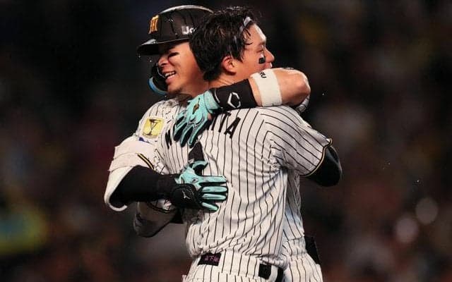 阪神・佐藤と森下の本塁打王争い　「真夏の夜の夢」では終わらない