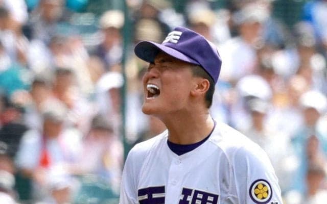 天理９年ぶり８強　長尾２戦連続完投「不思議に力湧いてきた」初戦１３１球から中４日、自己最多１５８球