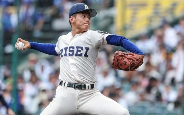 想定外の出番でも好救援　エースの投球見せた履正社・木村颯に涙なし