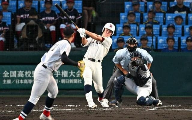 試合の流れ呼ぶ強打、日南学園・主砲の一振り　横浜戦でも力を発揮