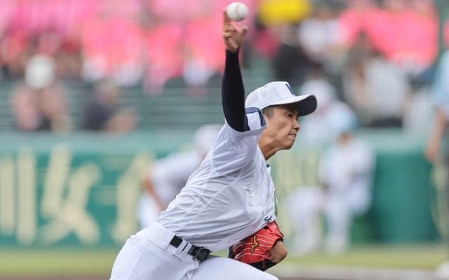 佐野日大・鈴木が力尽く！6回4失点で無念の降板、29年ぶりの夏8強ならず【26夏甲子園】