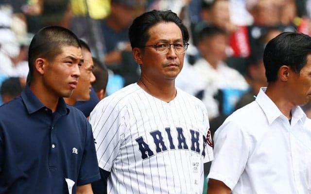 【甲子園】初８強進出、有明の高見監督「また球場が後押ししてくれた」逆転劇生んだナインも賞賛