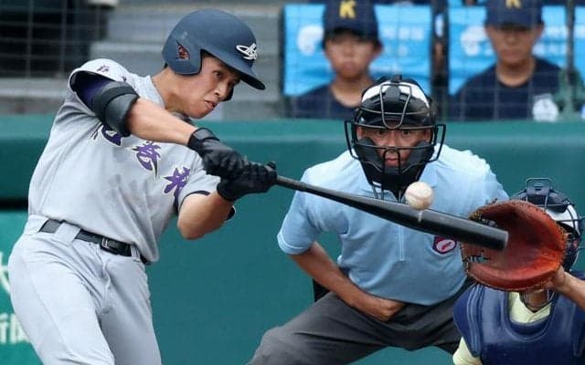 花巻東が手堅く得点重ねて勝利　英明は相手の継投を前に好機生かせず