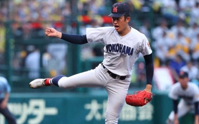横浜、逆転勝ちで2年連続8強　エース織田が6回から好救援＆最速154キロ…花巻東と名門対決へ