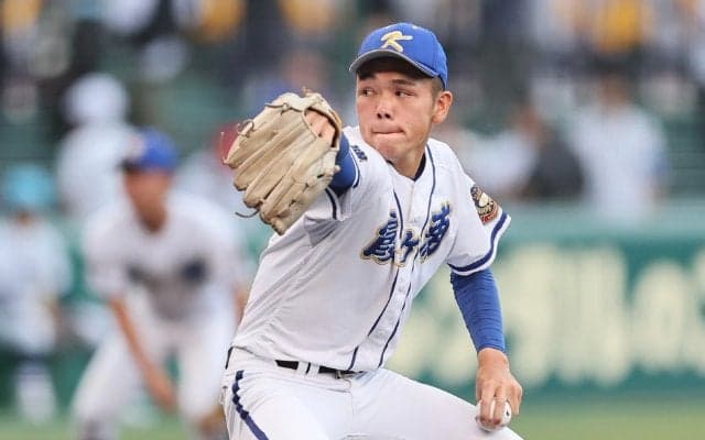 霞ケ浦が横浜に競り負け初8強入り逃す Ｖ候補から先制、5回2－1リードも反撃止めれずエース左腕が涙【26年夏甲子園】
