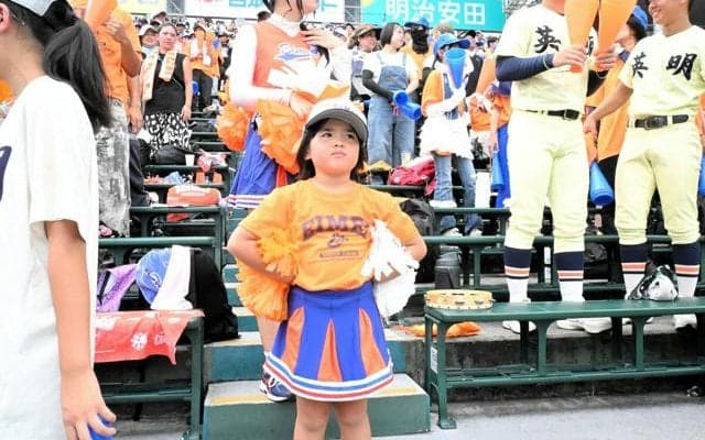 英明、花巻東に敗れる　踊り、声からし高田家7人で挑んだ夏の甲子園