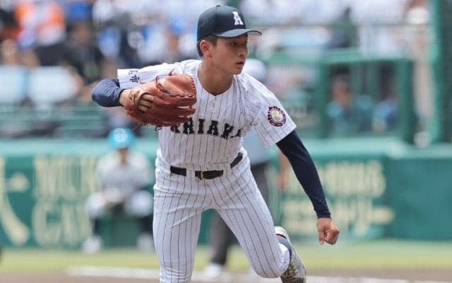 有明の143キロ左腕が左手甲骨折…準々決勝ではベンチ入りも登板は絶望的【26年夏甲子園】
