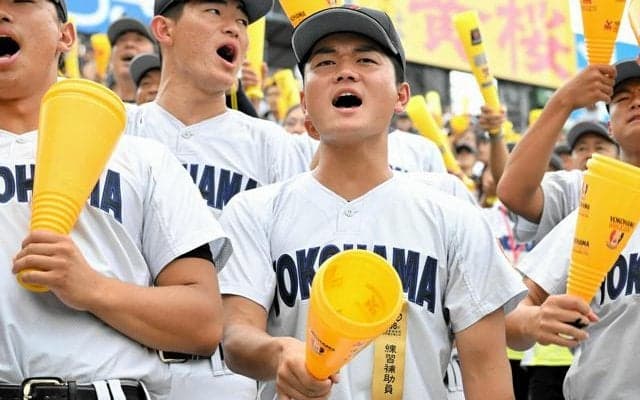 横浜の練習補助員・堀江修生さんも声援　声をかけてくれた織田との絆