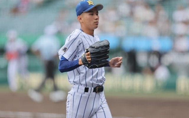 「30校以上から誘われた」健大高崎のスーパー1年生が甲子園デビュー！2回1失点のホロ苦投球も「初めての夏の日本一」へ飛躍誓う【26夏甲子園】