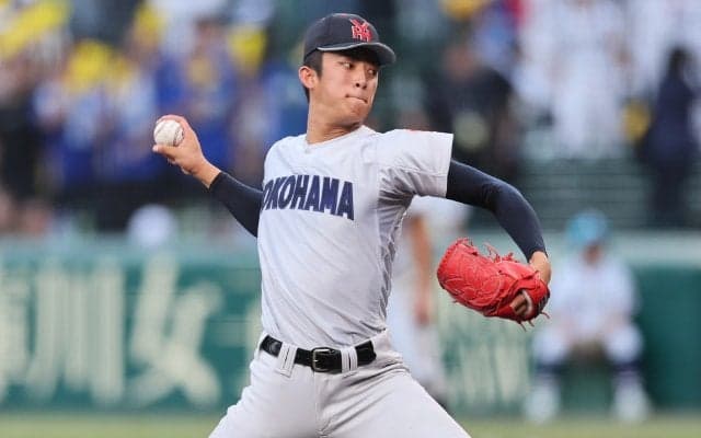 横浜の157キロ右腕が凄い！神奈川大会、甲子園を通じて33.2回を投げ、40奪三振、3失点の快投【26年夏甲子園】