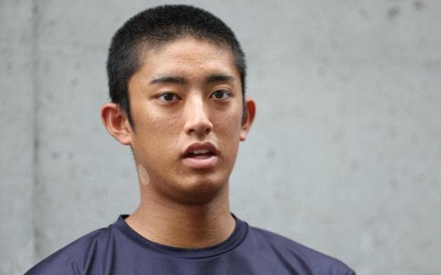 横浜・織田翔希は沈痛な表情　渡辺元智さん死去に沈痛　名将は「逸材」として期待　昨年センバツ決勝前日には「周りを見るように」と助言受ける　練習前に黙とう