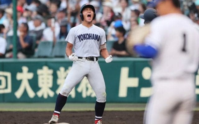 横浜 打のキーマンは｢恐怖の9番打者｣！3戦連続タイムリーの勝負強さが売り【26年夏の甲子園】