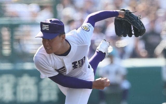 天理のエースは元捕手！ 監督の目に留まり投手へ転向、ベスト8進出の立役者に【26年夏甲子園】