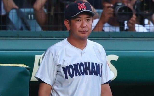 横浜・村田監督、渡辺元智さん訃報に“涙”　大一番の直前…「甲子園の空から見守って」