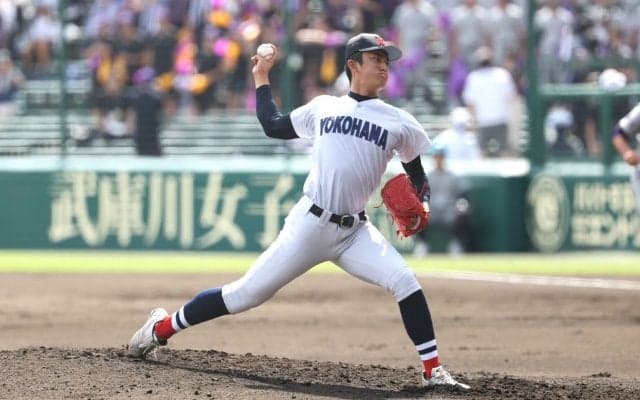 横浜の剛腕は今大会二度目の156キロ！プロの一軍並みの平均球速を叩き出す【26年夏甲子園】