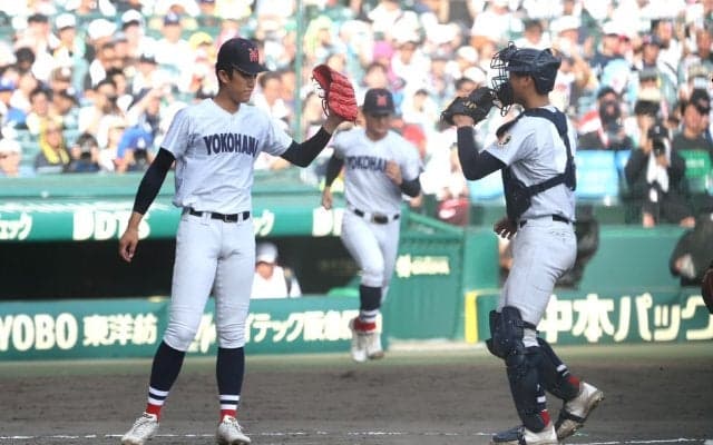 横浜・織田翔希がまた156キロ計測！圧巻の10奪三振完封も試合の締め方を反省｢三振で終わりたい思いが…｣【26年夏の甲子園】