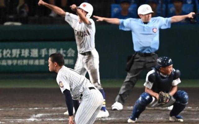 初出場有明はサヨナラ負けで涙の８強敗退　エース斉藤が魂の熱投もタイブレーク１０回に無念　最後はビデオ検証で決着　それでも地震被災の故郷熊本に勇気届けた快進撃　甲子園に温かい拍手降り注ぐ