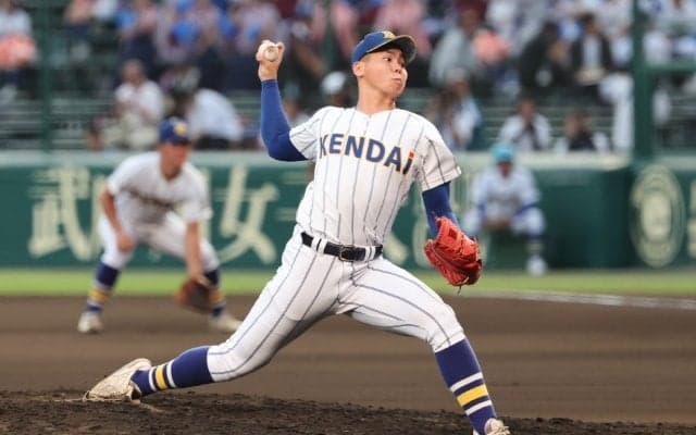 健大高崎が延長10回サヨナラで初の夏ベスト4！2年生エースが110球5安打完封、快進撃続く有明をタイブレークで撃破【26年夏甲子園】