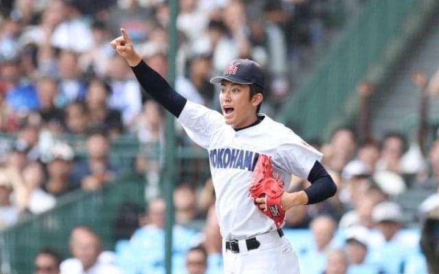 横浜・織田　空見上げ天国の渡辺元監督に届けた弔い星　また１５６キロ！１０奪三振完封「見守っていただいてるって思っていた」