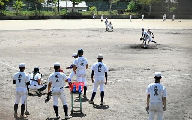 天理、攻守念入りに確認　健大高崎は「聞こえない」想定の守備練習も