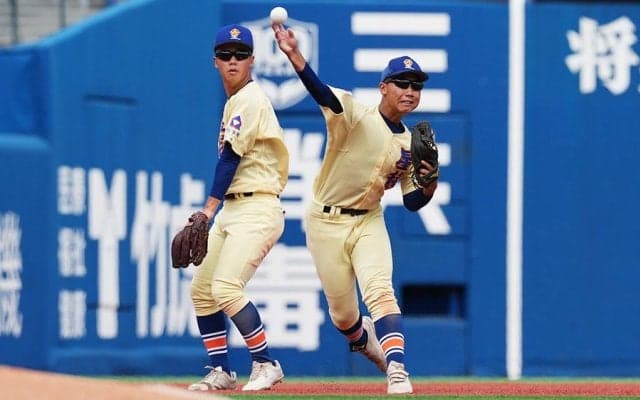 捕球・送球でミス連発、逃した3連覇　元プロ助言が転機…星稜中の「焦りすぎ改革」