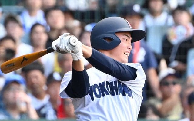 【甲子園】横浜、初回に先制　安打と相手失策などで好機つくり川上慧が適時打　織田翔希が先発