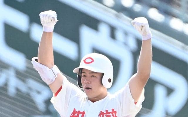 【甲子園】智弁和歌山が７回に追加点　３回には楠本龍生が横浜先発織田翔希から勝ち越し３ラン
